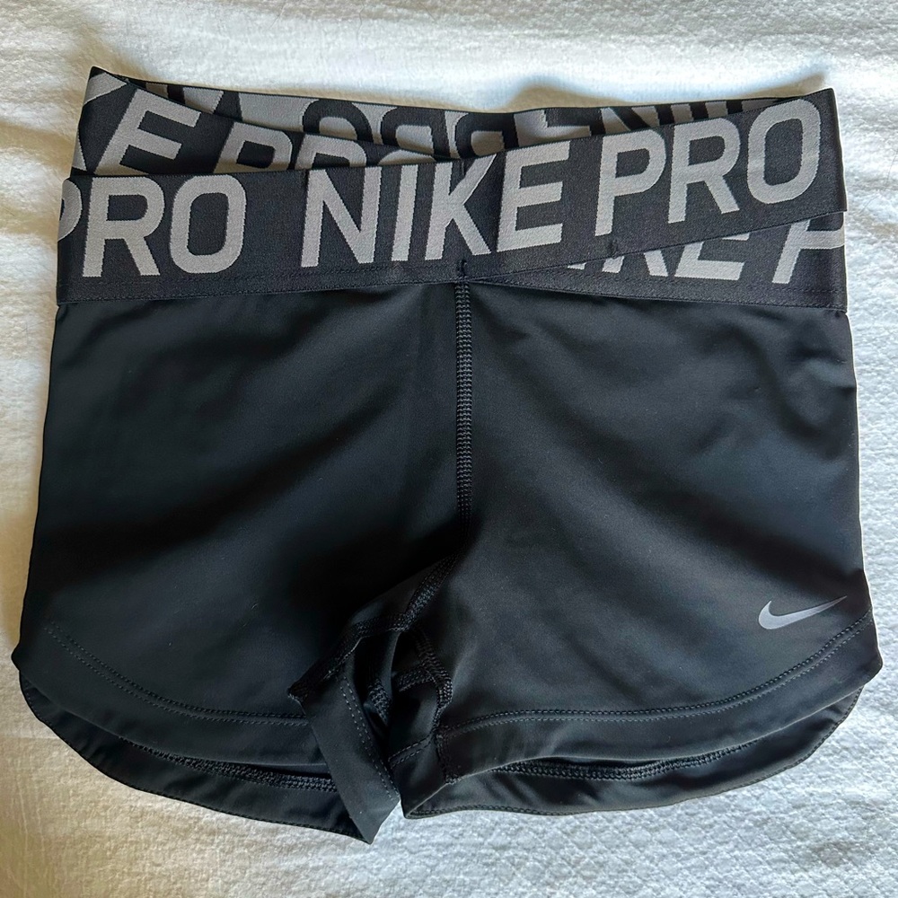 Nike Pro Intertwist Shorts Small NWOT